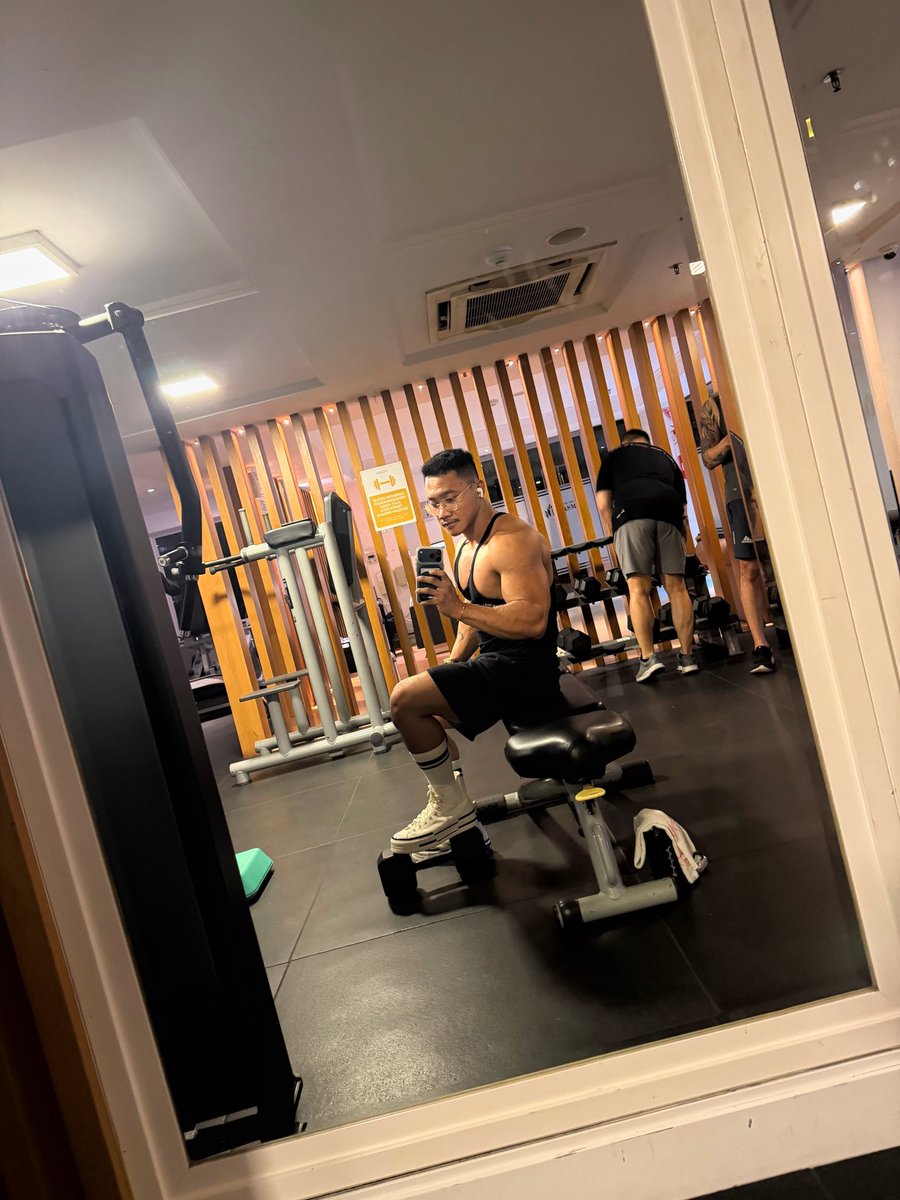 mas_alpha20's tweet photo. Tampilan kek gini keliatan bad boy banget ya? https://t.co/TzqsbMSVTt