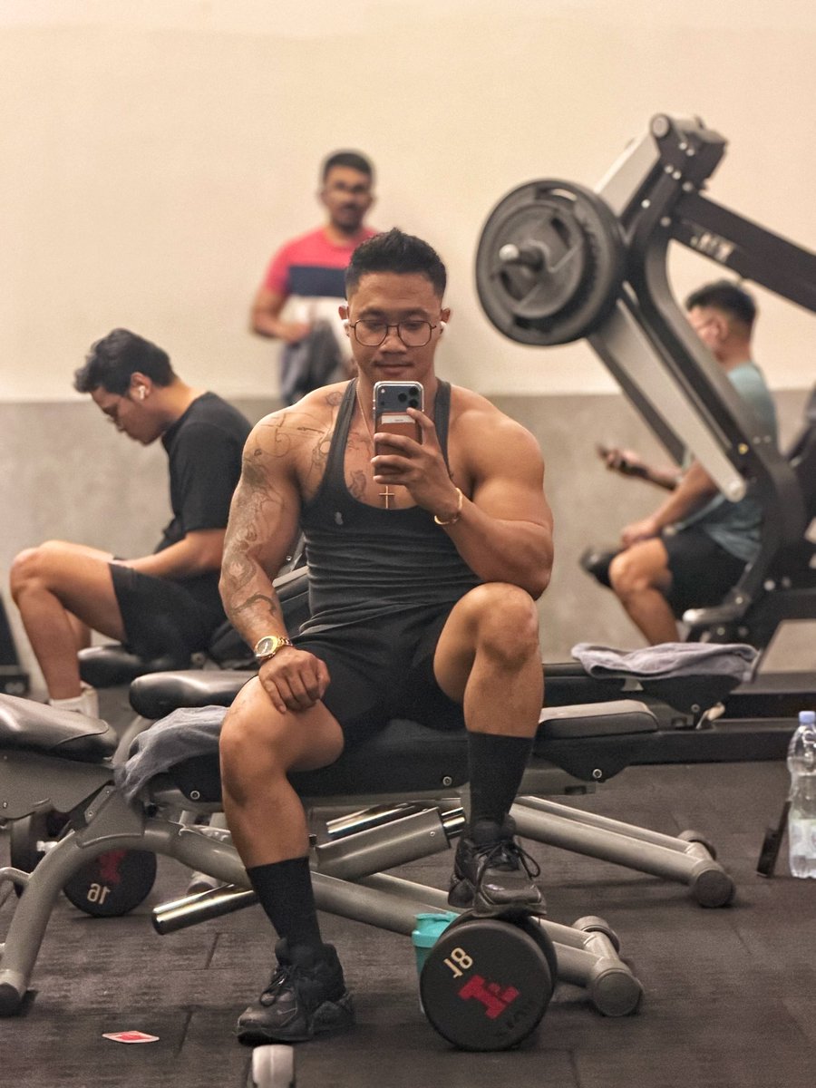 mas_alpha20's tweet photo. Tampilan kek gini keliatan bad boy banget ya? https://t.co/TzqsbMSVTt