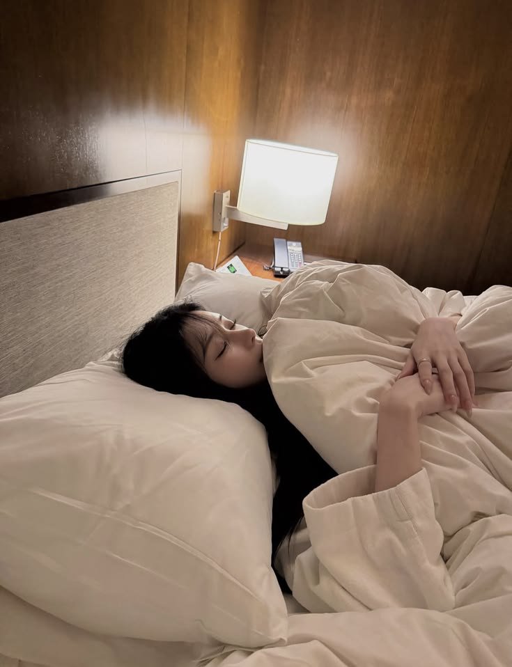 YuKarinaShines's tweet photo. Udah ya kakak pamit duluan. Dadah. https://t.co/iDPYXQnxov