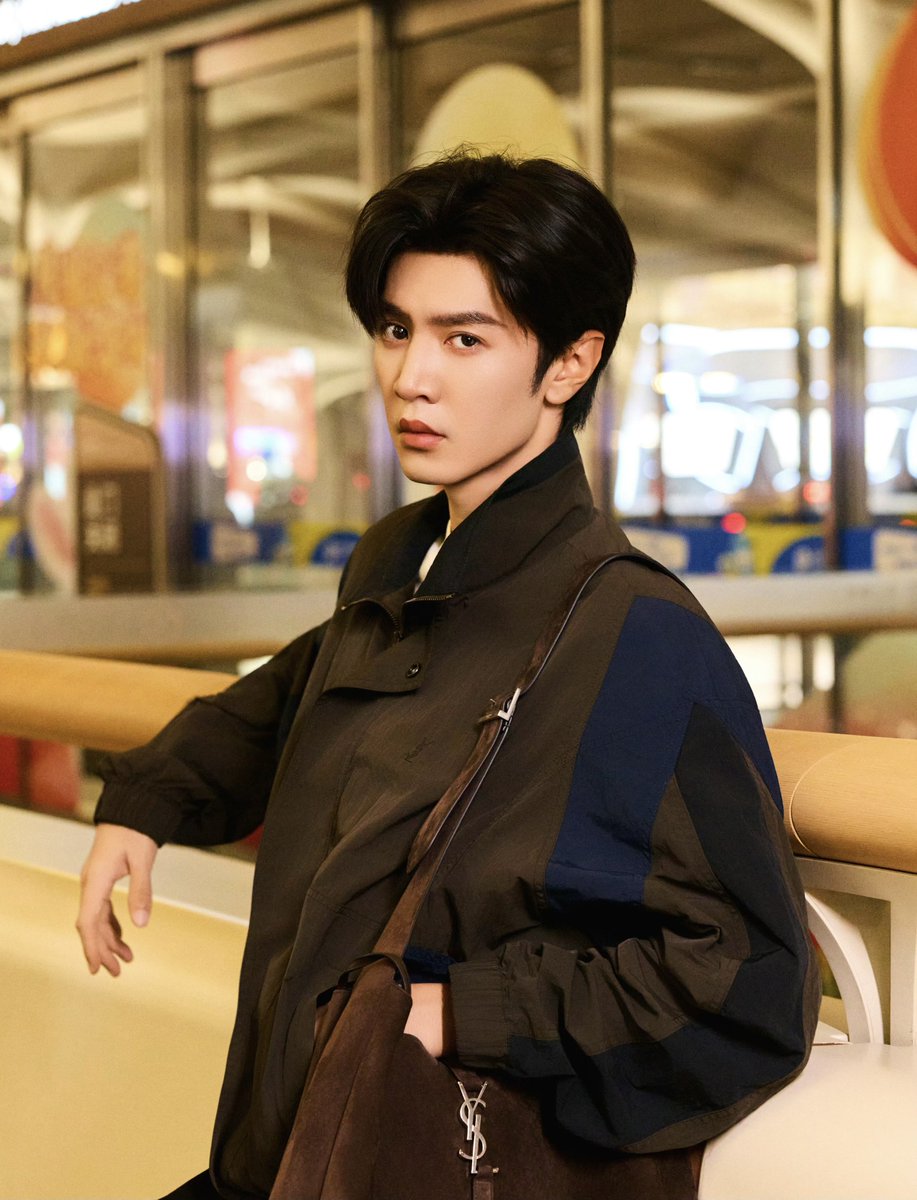 chenzheyuanzi's tweet photo. @YSL Zheyuan’s second paris fashion week in just three months! Can’t wait to see Saint Laurent’s China brand ambassador chen zheyuan shine in YSL once again ✨

#ChenZheyuan
#ChenZheyuanxSaintLaurent @YSL https://t.co/QBgO49pGXP
