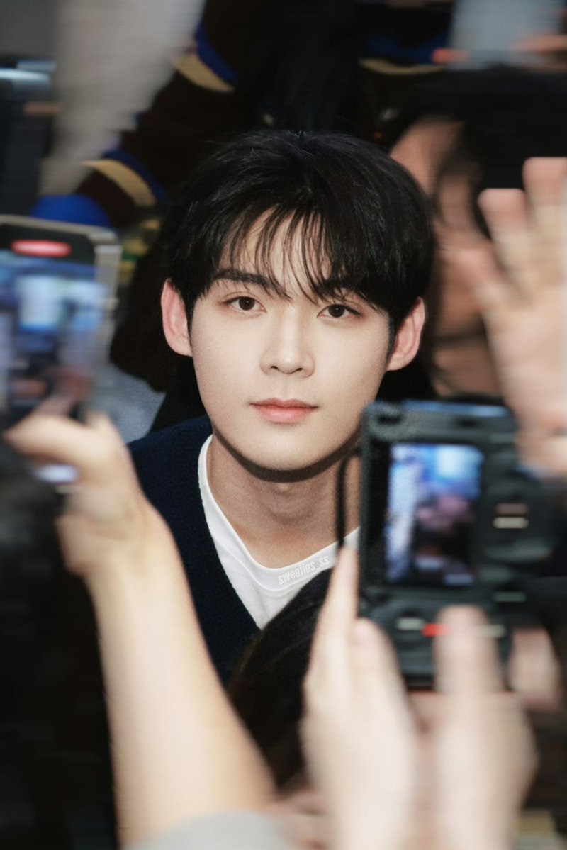 kimyoonsik_vn's tweet photo. I know that my actor has both talent and professionalism. That’s why I believe he will shine brightly in the near future. I’ll be right here, supporting him with all my heart

WE STAND WITH KIM YOON SIK  

#KIMYOONSIK #KIMYOONSIKSHINES https://t.co/W4HmetWoRY