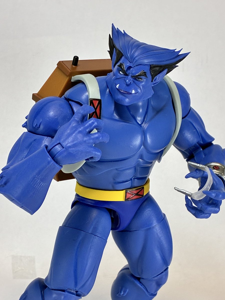 31_Ga_Gallium's tweet photo. X-MEN'97 ビースト到着！
@varicaideさんで予約してたのでちょっとお早めにゲット
毛むくじゃら造形のコミック版が理想だったけど、これはこれでアニメそのままで良い！
#マーベルレジェンド https://t.co/pw66Yus4PS