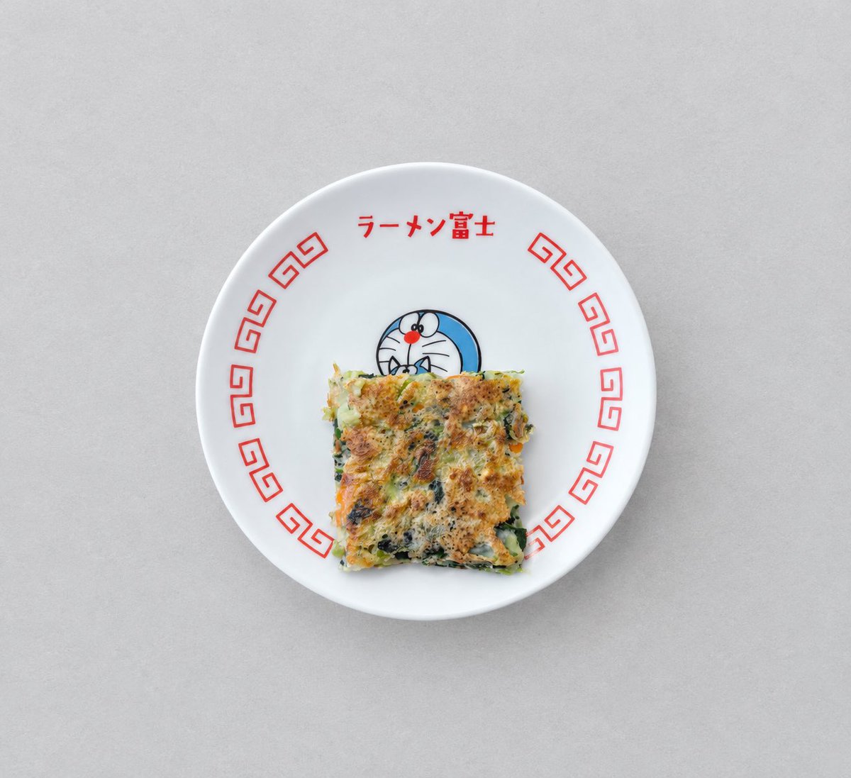 YuruSenryaku's tweet photo. つかみ食べ研究会です👌🏻

納豆お好み焼き🫓

食べなかった納豆ペーストをなんとか消費したい…！

今回の分量
・キャベツ小3枚
・にんじん5cm
・ほうれん草ひと握り
・COOP納豆ペースト2袋
・小麦粉大5
・卵1個
・粉末だし少々

①みじん切りした野菜に＋水でレンチン https://t.co/AeDrLQcZxW