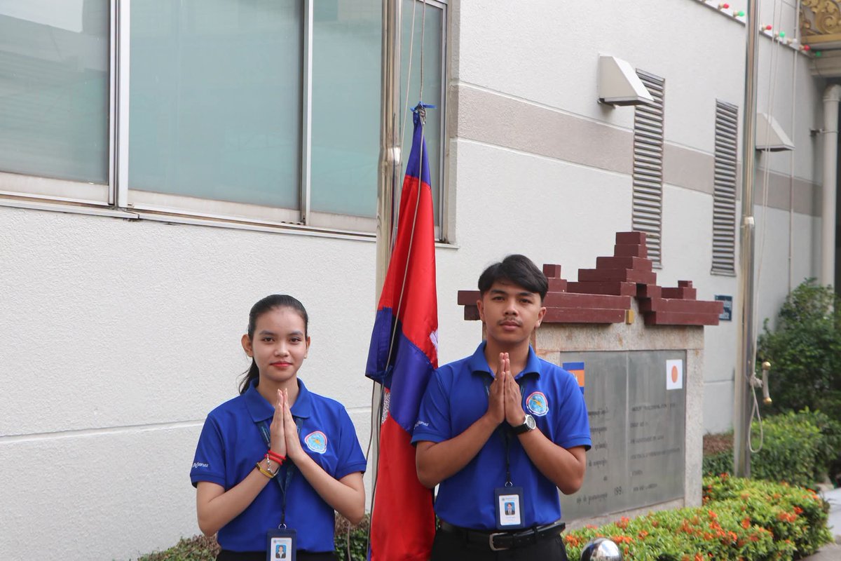 CambodiaTelecom's tweet photo. ថ្ងៃចន្ទ ២រោច ខែភទ្របទ ឆ្នាំមមី អដ្ឋស័ក ព.ស២៥៧០ ត្រូវនឹងថ្ងៃទី២៨ ខែកញ្ញា ឆ្នាំ២០២៦ ថ្នាក់ដឹកនាំ និងនិយោជិតទ.ក. បានអញ្ជើញចូលរួមគោរពទង់ជាតិ https://t.co/sKnzWHGa7A