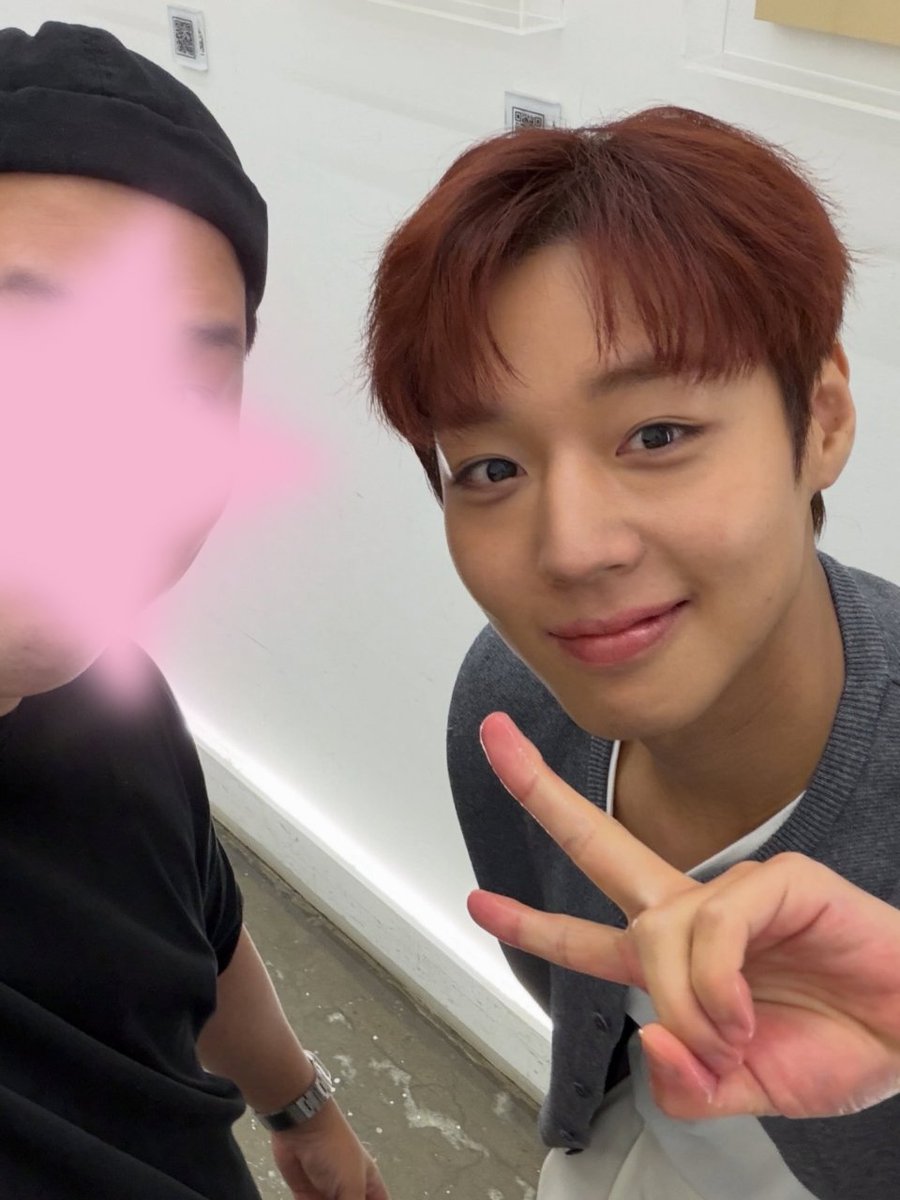 jhlOvOer's tweet photo. 더벤티 메이킹 감독님 인스타그램 #박지훈

https://t.co/UQLIqJv129 https://t.co/wHgOGHKz0c