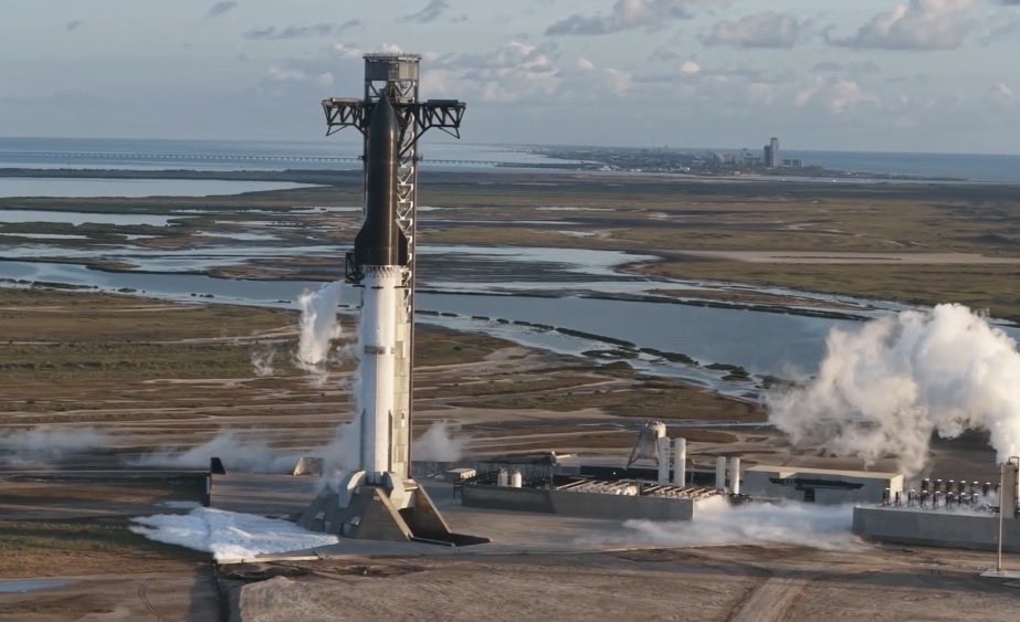 OffZeroCyber's tweet photo. The new @SpaceX launch pad looks futuristic, almost like it was out of a movie. I can’t wait to take my family there to see it all. https://t.co/JqUNmEHff0