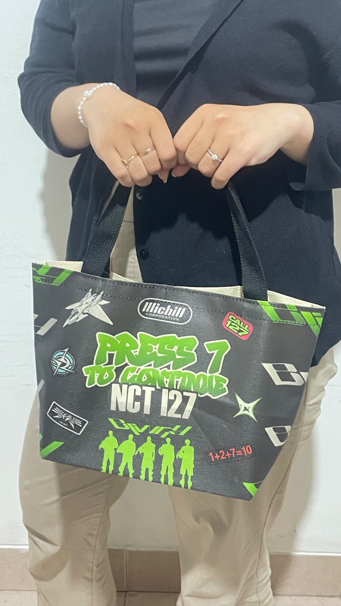 txbtryr's tweet photo. ☆★FREEBIES NCT 127 TOUR, REDLINE IN JAKARTA★☆♪
by @txbtryr

How to claim?🤗
✨Say hi &amp; ask nicely
📍&amp; ⏰TBA
🗓️ 2-3 Oktober 2025

• [RT and Likes are very appreciated] Sampai Jumpa Chilzen, let's be Moots❤️🤗

#RedlineinJKT #NCT127 https://t.co/tclzdqHd4m
