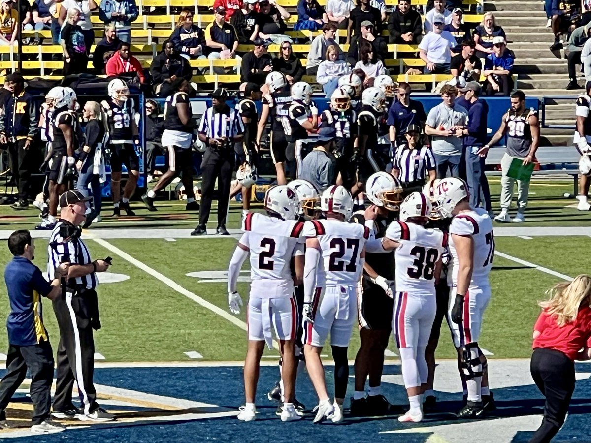 StrempkaGallery's tweet photo. Road trip this past weekend to support @BallStateFB at Kent State. It will be good to get some home cooking this weekend at Scheumann Stadium! #ChirpChirp #WeFly @MichaelinEtown https://t.co/3UGD2UxhOw