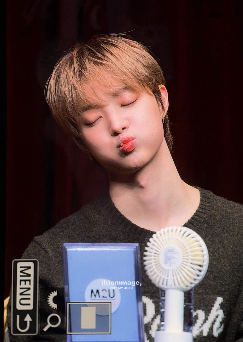 eui9u's tweet photo. 씁 ..
점점 발전하는 거 같은데? https://t.co/tDL4UWQXx1