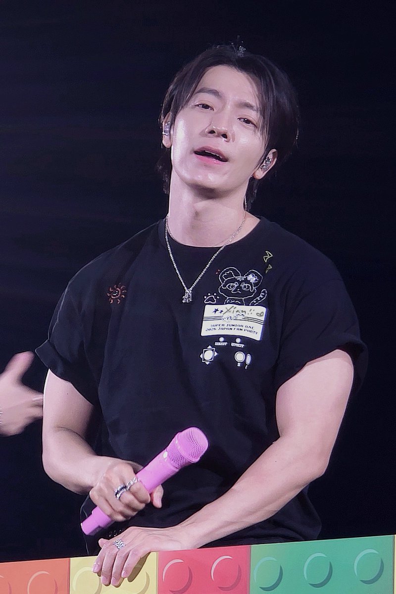 XiandaHae's tweet photo. 잘생김 미쳤다 🫠🫠

260927 #ArcaDE Japan Fan Party
#동해 #Donghae @donghae861015 https://t.co/SpjD2YPHiJ