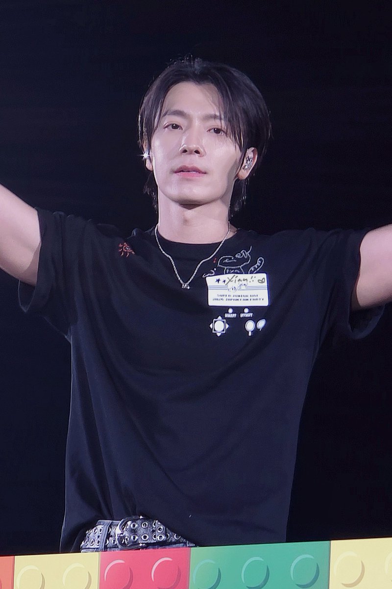 XiandaHae's tweet photo. 잘생김 미쳤다 🫠🫠

260927 #ArcaDE Japan Fan Party
#동해 #Donghae @donghae861015 https://t.co/SpjD2YPHiJ