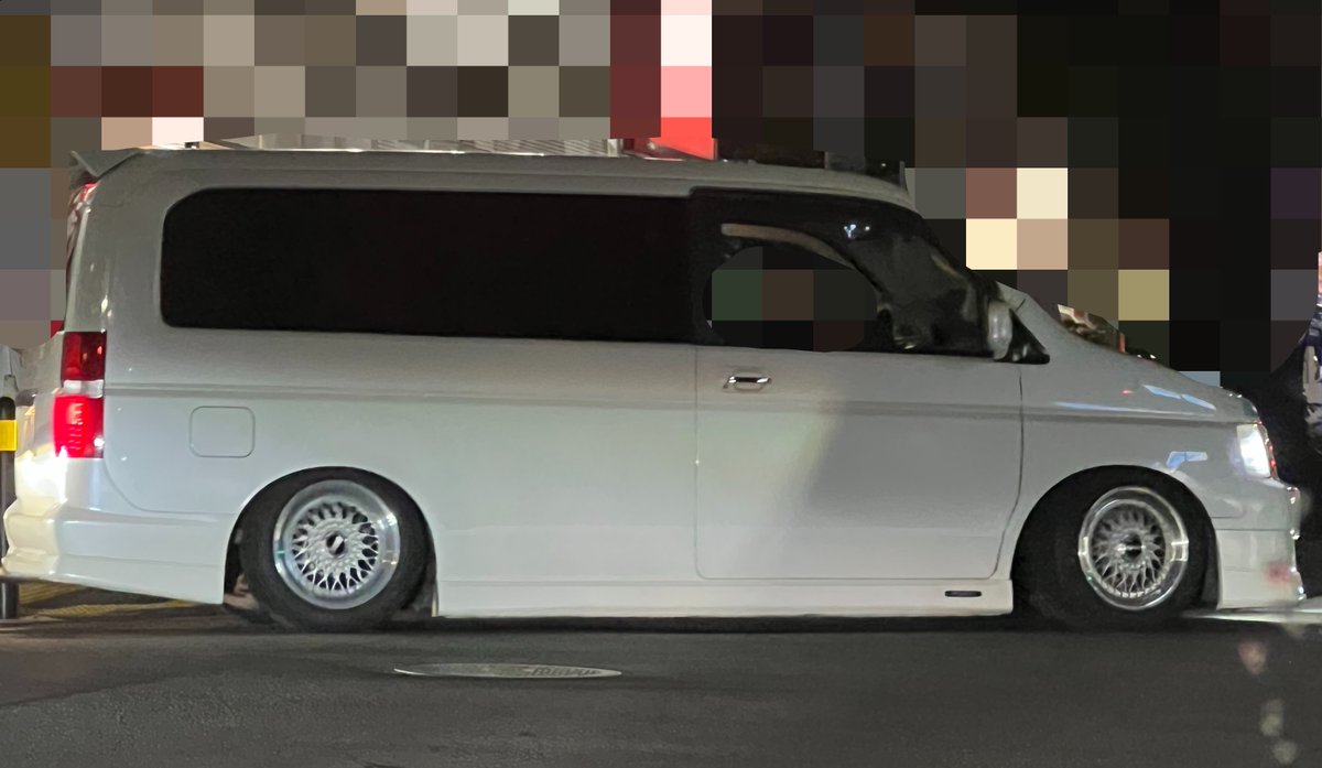 ipsa2000's tweet photo. 超カッコいいRFステップワゴン見掛けて神 https://t.co/yFuhzFSy0n