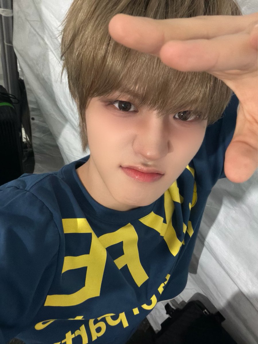 AHOF_official's tweet photo. 배재대🏫 너무너무 재미있었어요!
좋은 추억 만들어주신 포하 그리고 배재대 학우분들 감사합니다💕

#AHOF #아홉
#JUWON #박주원 https://t.co/gCquI5ms9D