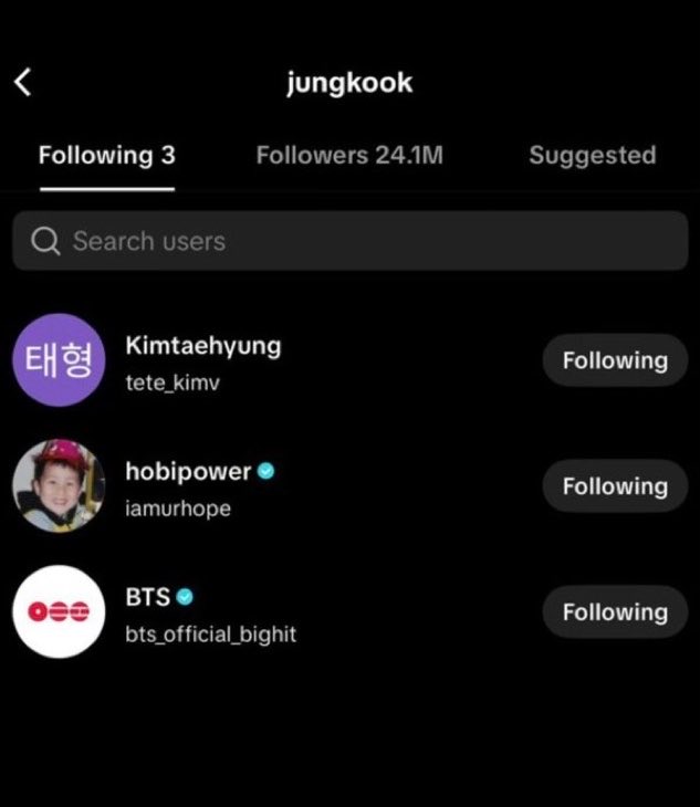 snowflake_tk's tweet photo. just wanted to remind y’all that taehyung is the only member jungkook actually unfollowed every other account to follow on tiktok, welcome, and be his first follower as well. this will always be iconic. https://t.co/Tl4uQc9YKA