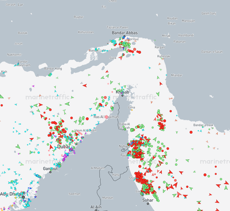 ma_grau_ar's tweet photo. @CENTCOM Yes, of course 😉 , because hundreds of ships are passing through the Strait of Hormuz right now.
Do you think people are idiots? That they don't see the price of fuel and can't track maritime traffic online? https://t.co/CTghsRl7lx