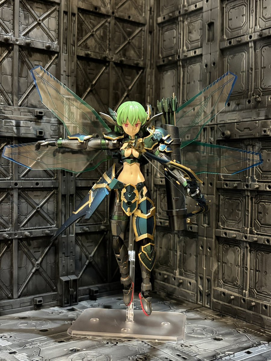 doradoraastray's tweet photo. #フォロワーが自分のオリキャラをどう思っているのか
この前初めて作ったオリキャラです。
妖精王をイメージしました。 https://t.co/iBQNDtrqTc