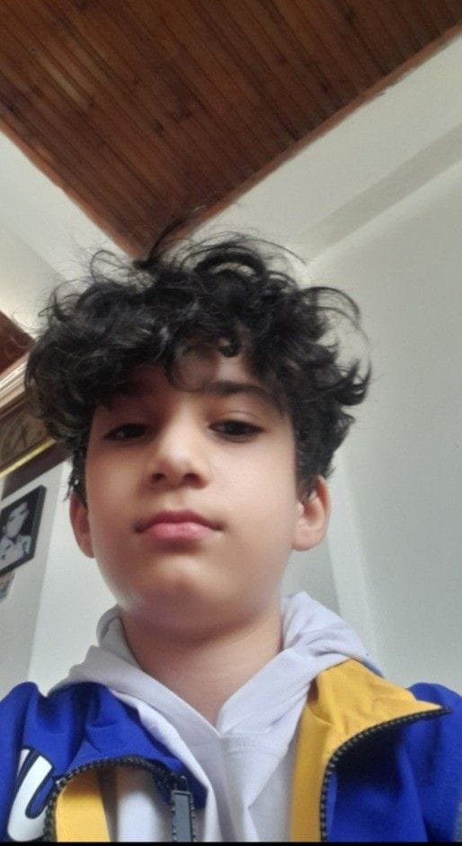 9t6aa's tweet photo. مين يعرف هذا الشخص يكلمني خاص وله مكافأة مالية كبيرة 🤑💵 هو في صعدة https://t.co/jOOBFdlBn3