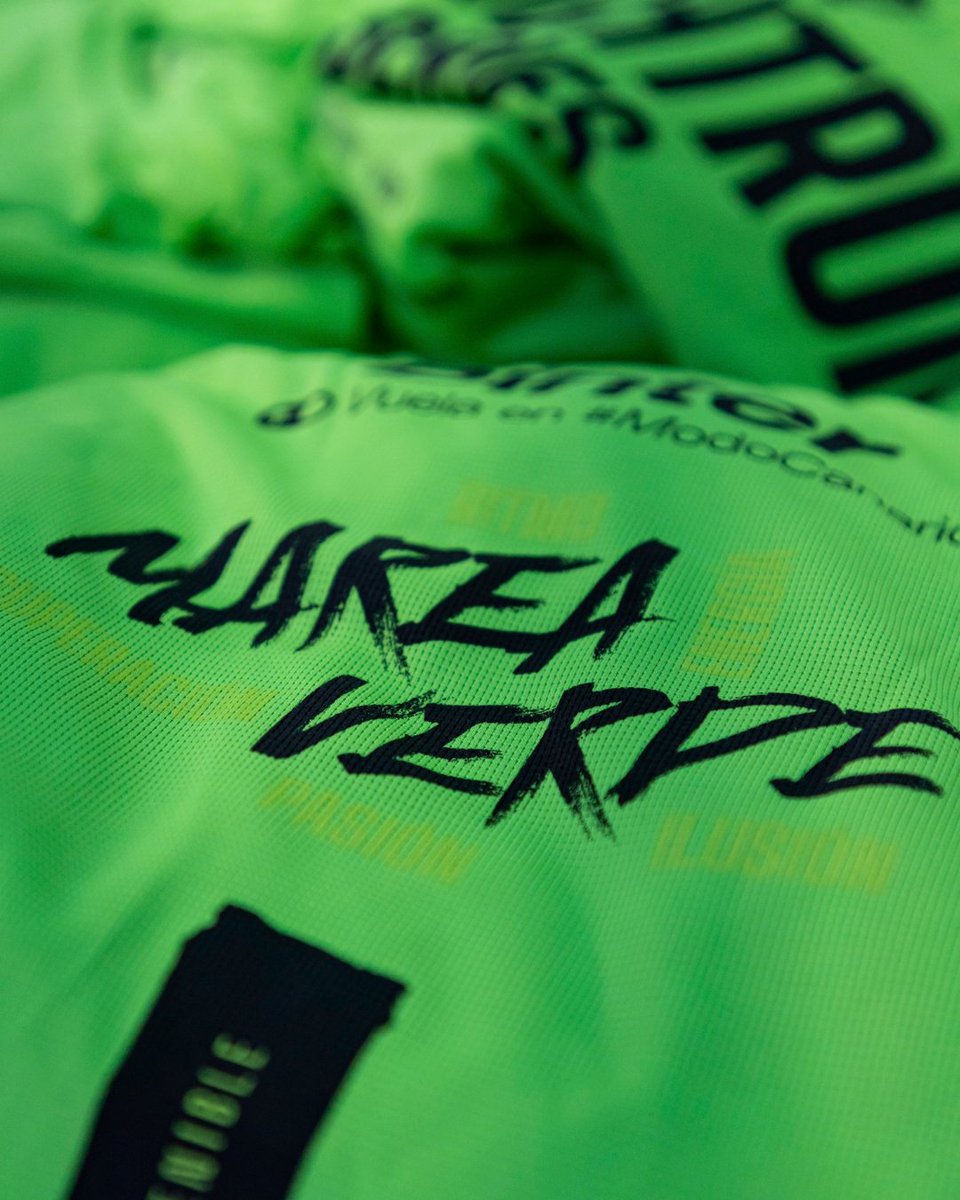 BinterNightRun's tweet photo. Nuestro agradecimiento al @zaragoza_es  y @zaragozadeporte, así como a todas las instituciones y empresas que han formado parte de este gran evento.

¡Gracias por acompañarnos y hacer posible una noche tan especial!

#binternightrun #binter #Heraldo #Zaragoza https://t.co/ZLXM4AaFGB