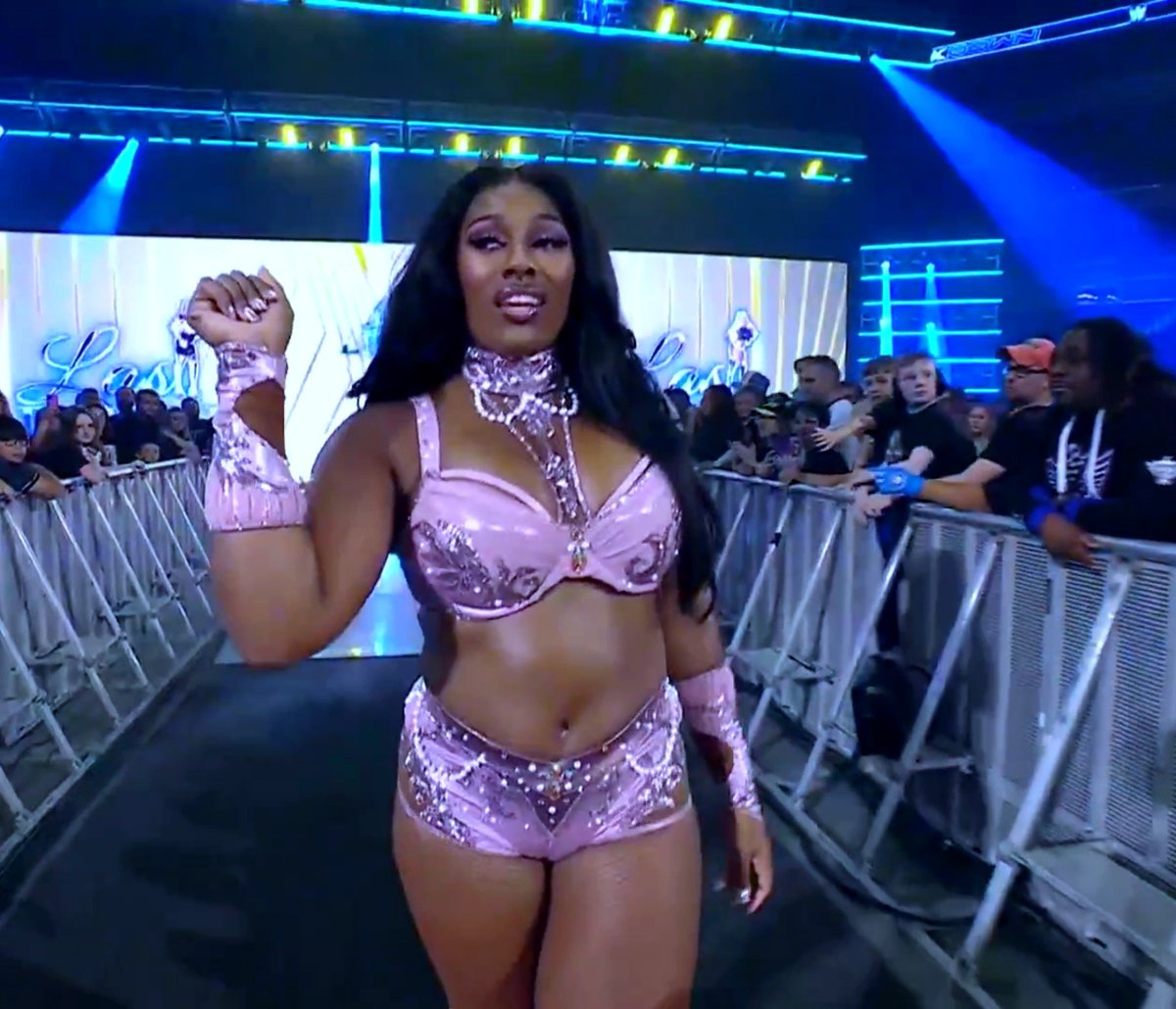 rajuuh21's tweet photo. Love you lash legend 🐐🤌🏾🤎 @lashlegendwwe https://t.co/MdFj8LrATs