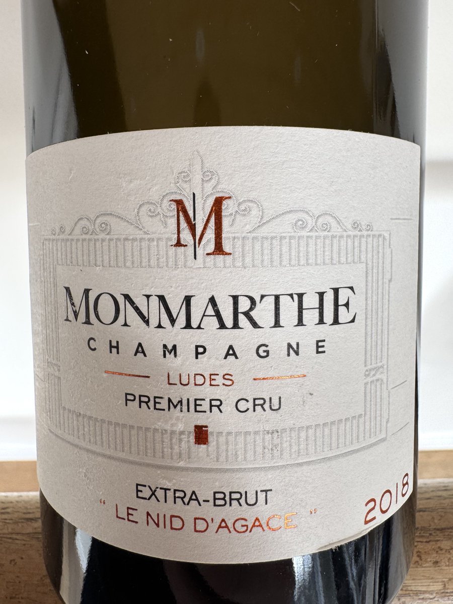 Champagne__Club's tweet photo. https://t.co/d9LFG1gxH0
Champagne Monmarthe Le Nid d'Agace Extra Brut

Please find tasting notes and info on https://t.co/d9LFG1gxH0 or the app Champagne Club. https://t.co/wcnpOw1w57