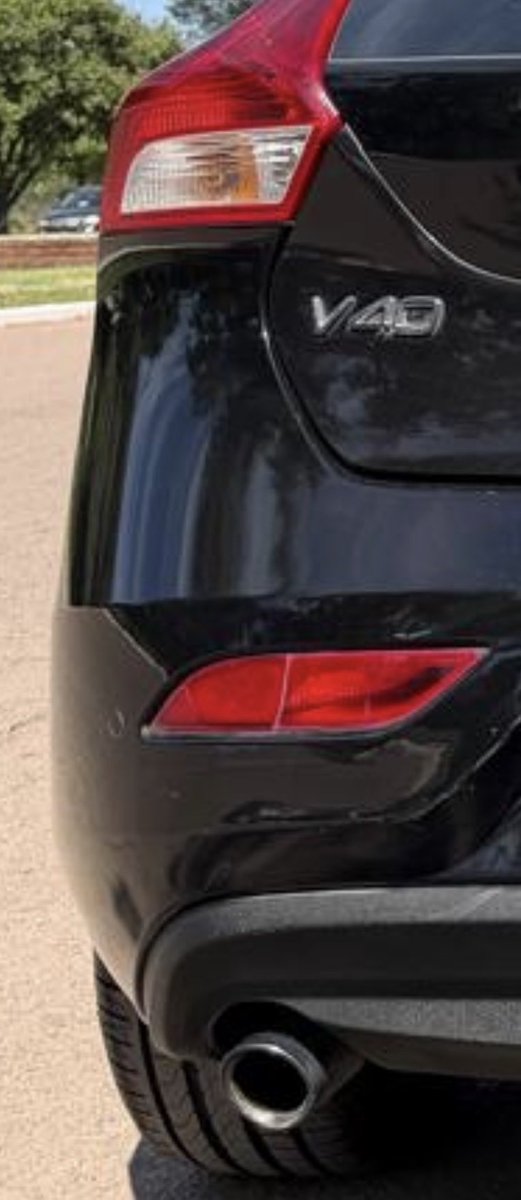 TopNeum's tweet photo. Twitter es servicio 🤝

Estoy buscando antiniebla trasera izquierda y las rejillas de AC para Volvo V40 2013-19. Si alguien tiene o consigue me escriben 🫡 https://t.co/NYbXg6KaX2