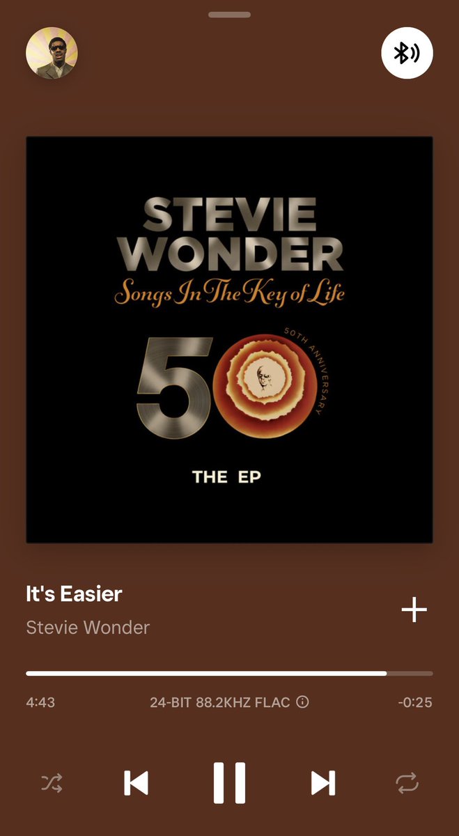 heysheridan's tweet photo. hearing him chew gum at the end of this 😂 it’s too easy https://t.co/zf1xjqyq0S