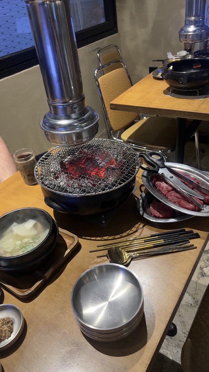 ellenleanartha's tweet photo. Seoul day 1 https://t.co/G2YJiVIMdV