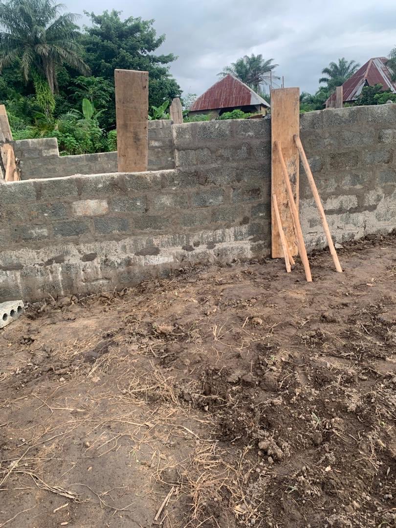 medspanol's tweet photo. GM from the road to Patient #1. 🇸🇱☀️

Another day. Another few blocks higher.

Clinic One keeps rising.

One step at a time. 💙 https://t.co/BD2Bx49p9s