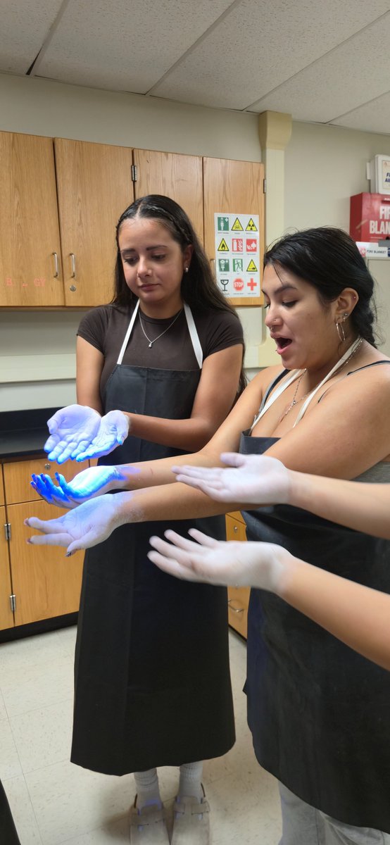NISD_CTE's tweet photo. @NISDJay where students are gaining hands-on experience, building skills, and preparing for their futures through Forensic Science, Medical Microbiology, Automotive and JROTC.
Different spaces. Creative solutions. Real-world learning. Thatโs CTE! @NISD #NorthsideISD https://t.co/KZBclmRBQ1