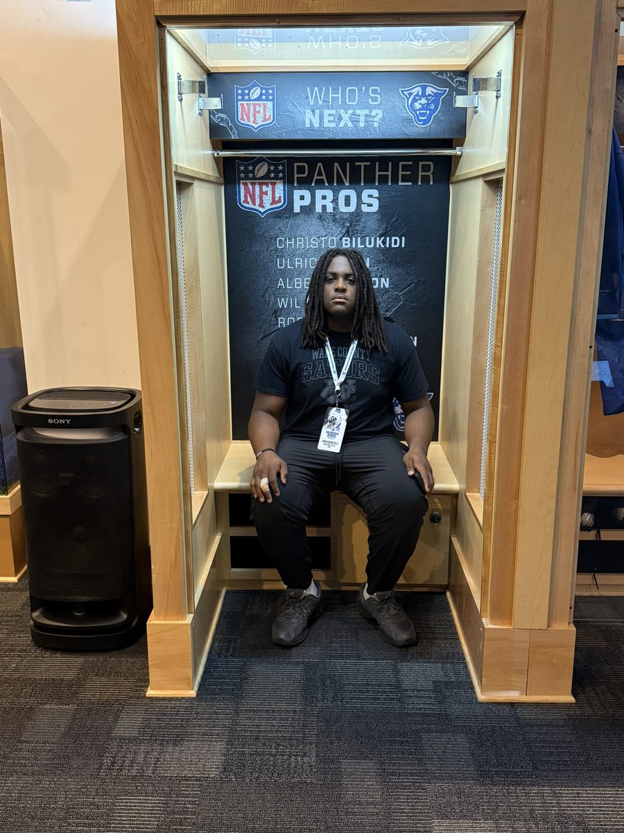 Uriah_Benefield's tweet photo. Had a great time visiting @GeorgiaStateFB Thank you to the coaching staff for the great hospitality great atmosphere and even better experience. Back to work staying hungry and trusting the process
@jonstephensgsu @RecruitGeorgia @SPORTSWITHTAY @gfrank2199 @WareFootball https://t.co/EfBJL1fyxn