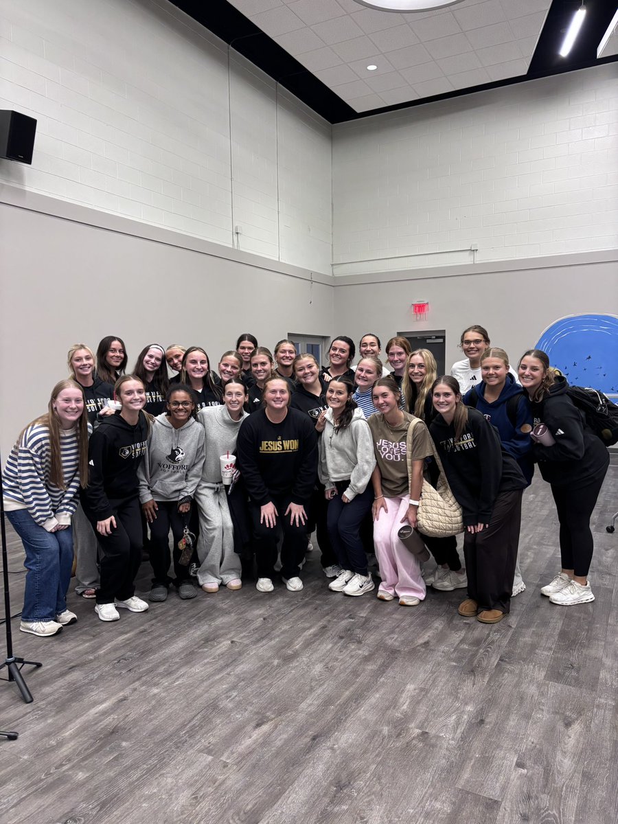 WoffordSoftball's tweet photo. This past week, our very own Abby Gossett (@AbbyGossett1 ) shared her testimony publicly! We are so happy for her and proud of the leadership shown both on the field and in her work with FCA! ✨ https://t.co/TiNDTRq19o