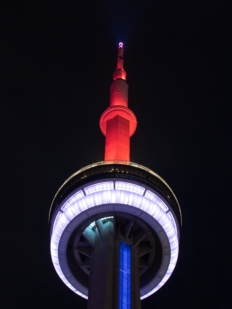 TourCNTower's tweet photo. Tonight the #CNTower will be lit red, blue and white for National British Home Child Day

Ce soir, la #TourCN sera illuminée en rouge, bleu et blanc pour la Journée nationale britannique pour les enfants de la maison https://t.co/iWT2Vo2eU7