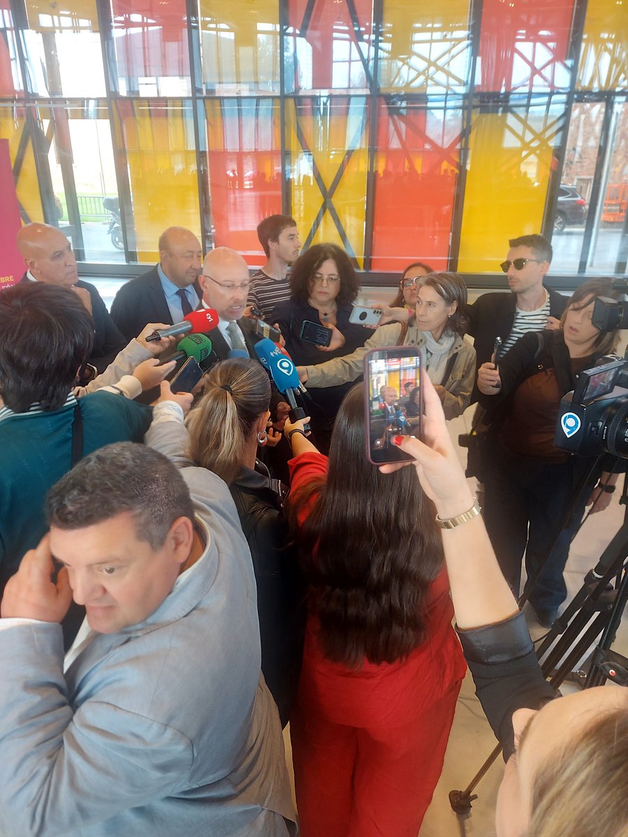 FEDHostBurgos's tweet photo. Todo preparado para el II Concurso de Tapas y Pinchos de Castilla y León. La Jamada, Abba Burgos Hotel, Consentidos y Sabores Peruanos representan  a #Burgos. 
El director general de Turismo de la @jcyl , el burgalés Iñaki Sicilia  ha inaugurado el acto.@CyLEsVida https://t.co/4oWbVTlBis