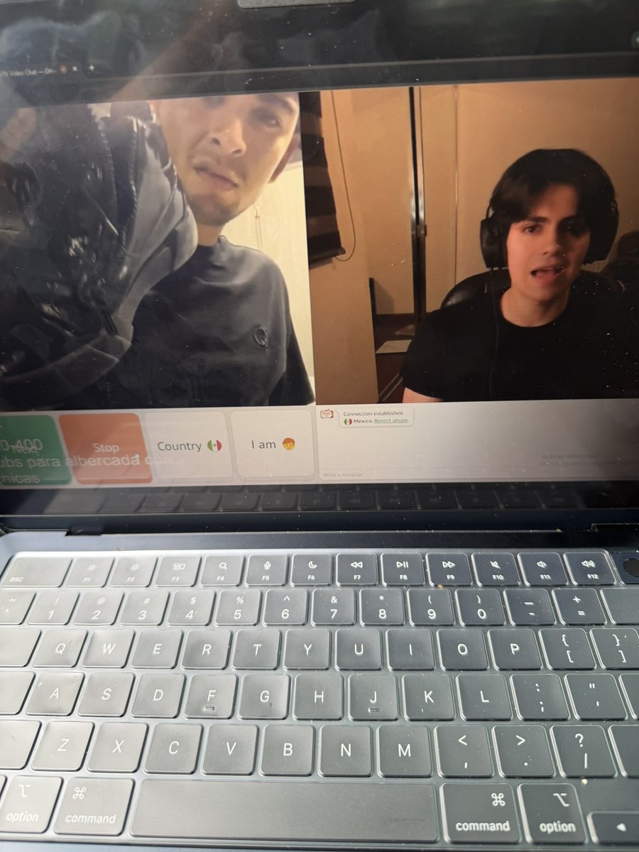 abrahan_picon's tweet photo. @Shifu1x carnal aquí me tienes viendo los resubidos porque prendes tarde y pa acabar de chingar la melchita me tiene hasta ala verga todo el tiempo la nombras en el stream (no te la vas a coger carnal) https://t.co/STTwan1Zca