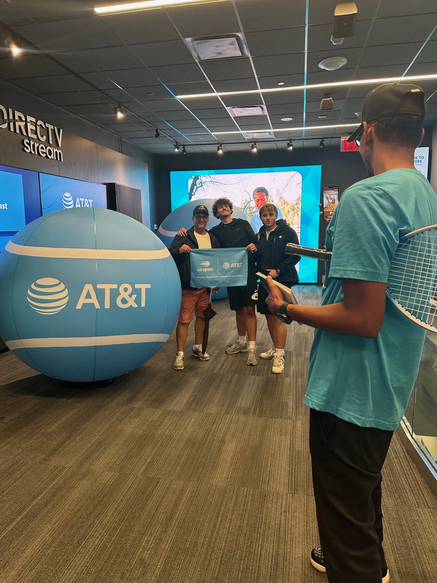 ATTimpact's tweet photo. 📢 AT&amp;T was proud to have served as the Official Connectivity Provider of the US Open and power one of the world’s biggest sporting events. From the first serve to championship weekend, we loved keeping athletes and fans connected all tournament long. https://t.co/gZd4wXhYnL