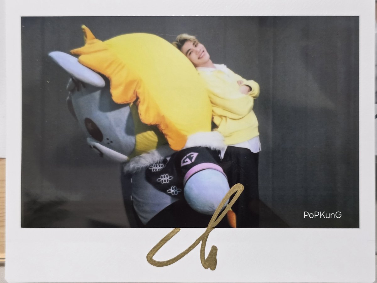 POPKUNGAPISIT's tweet photo. ได้ท่ายากมุมข้างลูกคุณหนูซะด้วย

#JOURNALxFOURTHLOOKKHUNNOO 
#JOURNALBoutiqueTH #Fourthnattawat
#โฟร์ทณัฐวรรธน์ https://t.co/zb9zTXJczy
