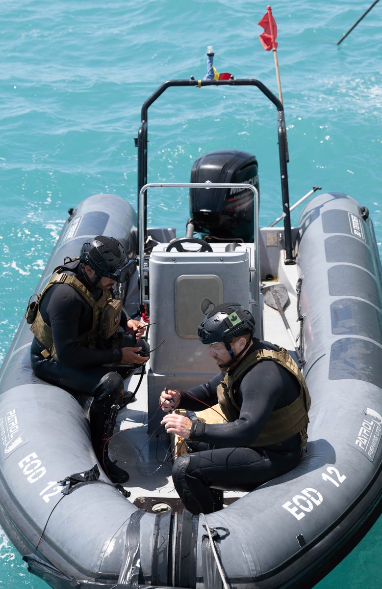 NationalDefence's tweet photo. The RFP for Canadian-designed Mine Countermeasures Uncrewed Surface Vehicle for the #RCN to tackle undersea threats closes Oct 1. This initiative brings industry and defence scientists together to enhance maritime security. 
https://t.co/Cs9H6nCx0F https://t.co/H0XJjMQUQ9