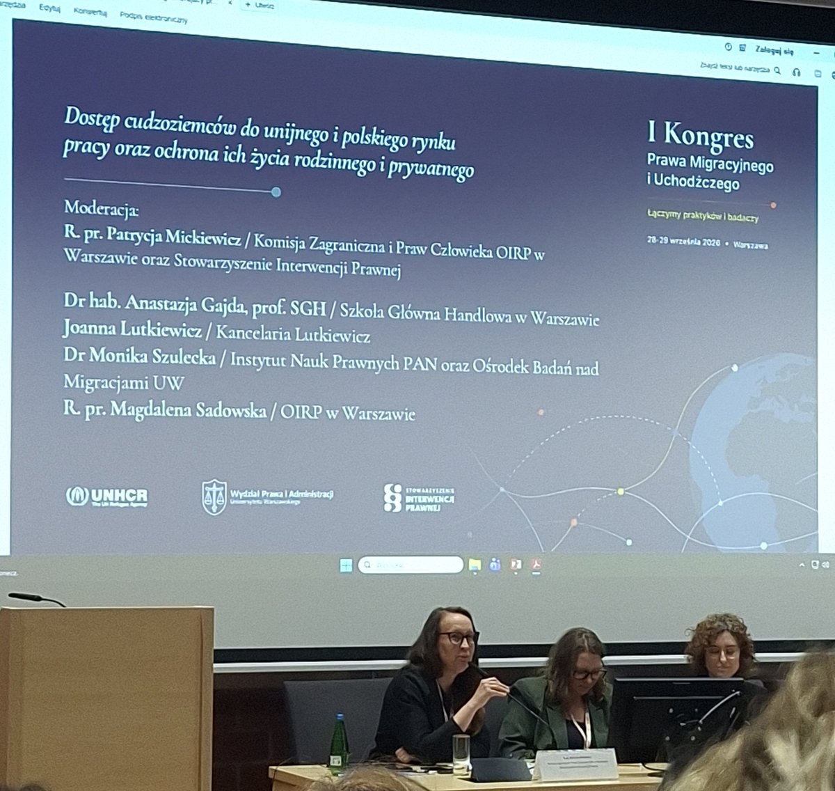 AnnaKa2525's tweet photo. I Kongres Prawa Migracyjnego i Uchodźczego
📍 Warszawa, 28-29 września'26

Dużo konkretów, wiedza o migracji, uchodźstwie i prawach człowieka.

@UNHCRPoland
@UniWarszawski 
@SIP_interwencja
@hfhrpl

Warto wiedzieć, o czym się mówi...

#Refugees 
#Migracja 
#PrawaCzłowieka https://t.co/3reRSu21gJ