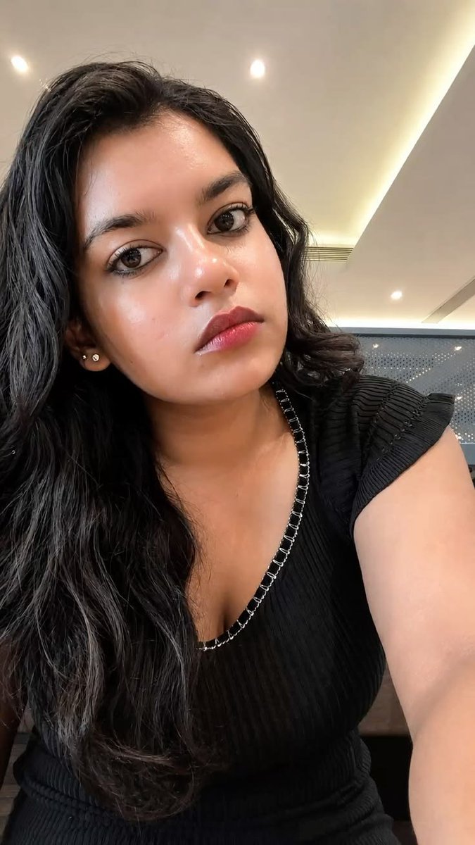 Priya7860058839's tweet photo. ⭐⭐⭐ Miss Neha Best Service Provided 💅🏻💦 Trustable Service Only 💯 all areas available 🌺✨

https://t.co/gnrGjx2q9i https://t.co/wiQJAKcOMX