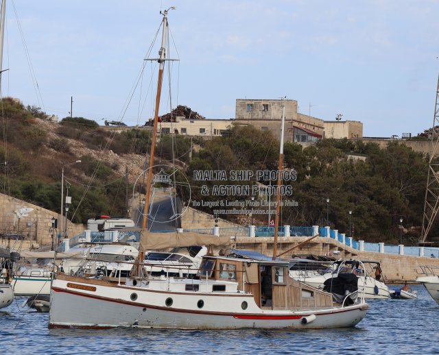 Shipguru's tweet photo. #1909built former Admiralty #pinnance now #sailingyacht #CONDORLINE #approaching #grandharbourmalta - 12.09.2026 - https://t.co/uAH1qB2pON - NO PHOTOS can be used or manipulated without our permission @worldshipsoc @ShippingTV @ShippingMag @ShipsMonthly @ybw @key2med @Gibdan1 https://t.co/j07woXergq