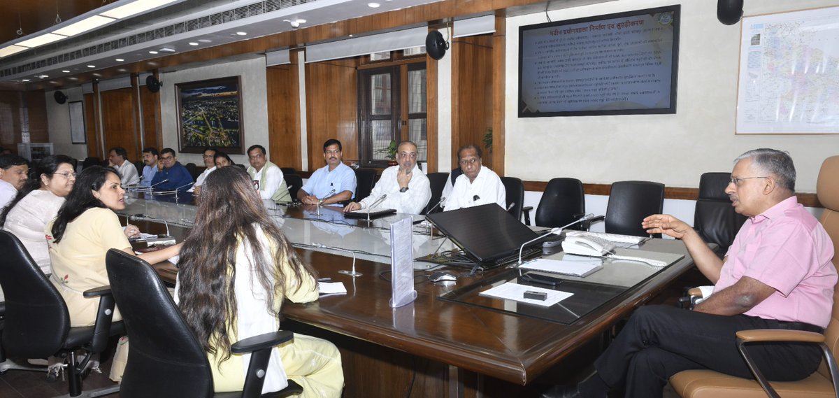 ChiefSecyUP's tweet photo. मिलावट को जड़ से समाप्त करने के लिए रॉ मैटेरियल से लेकर निर्माण इकाइयों तक प्रभावी प्रवर्त�� सुनिश्चित करने तथा 8 नवनिर्मित खाद्य प्रयोगशालाओं को 31 अक्टूबर तक संचालित करने के निर्देश दिए। प्रयोगशालाओं के NABL Accreditation पर जोर दिया। https://t.co/fYVnQdNZfR