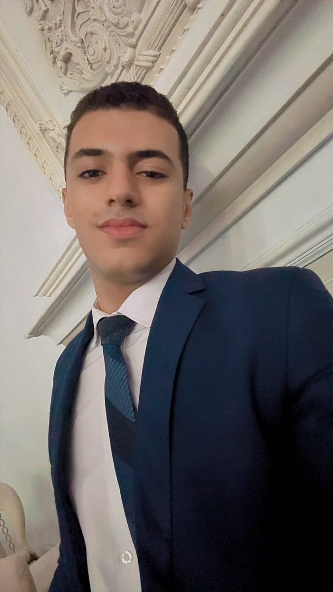 Moataz79008201's tweet photo. عدي هوا محسناش بييه https://t.co/oomwgZHUkd