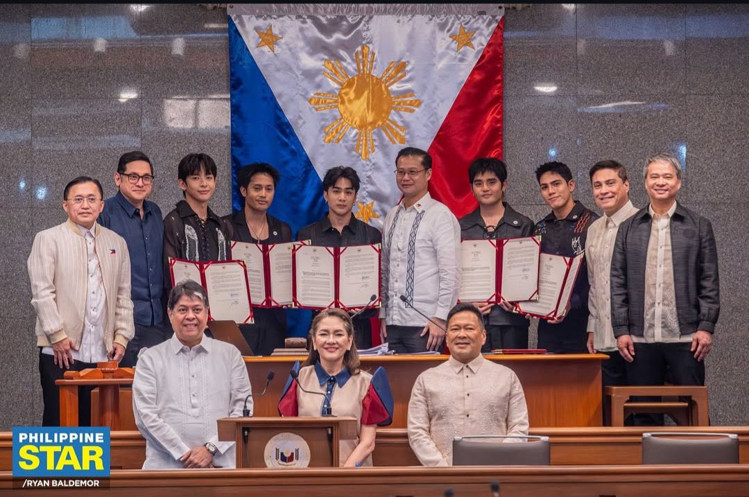 susontuken's tweet photo. MAPAPAKAIN NA TAYO NG LINTEK NA PASSION NA YAN!! 😭

Support natin na maipasa ’tong bill na ’to by Sen. Bam Aquino, co-created by SB19, para sa entertainment industry. Deserve ng sining natin ang suporta ng gobyerno. Imagine yung maraming creatives na matutulungan nito! 🥹🇵🇭 https://t.co/jwFnqdsC7E