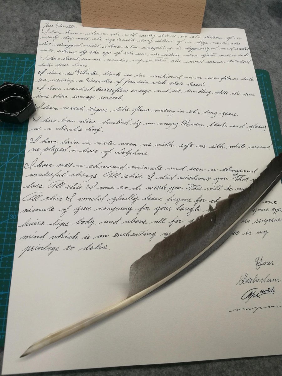 Oliviawriteef's tweet photo. Practicing calligraphy in the evening is quite nice, too https://t.co/ujyynhx5V5