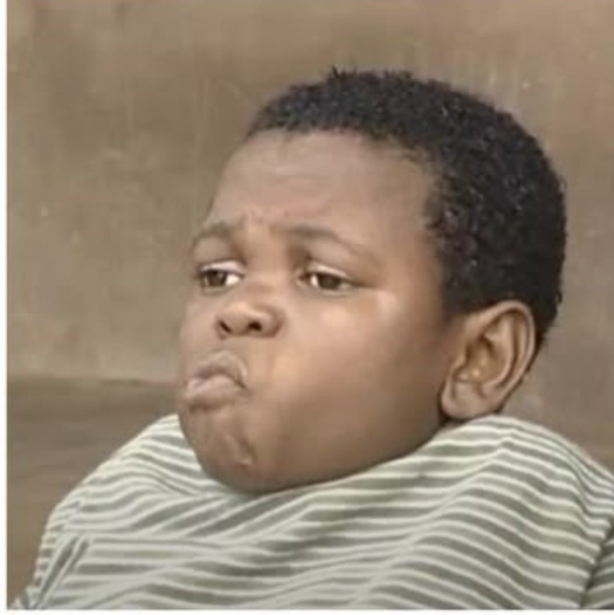 fav_speedy266's tweet photo. I for post my HBD picture today, but I no wan make X scatter, na why 🤣😭

X sef fit decline the post, say I no handsome reach their standards. 💔🤣 https://t.co/uzx0ooHxJi