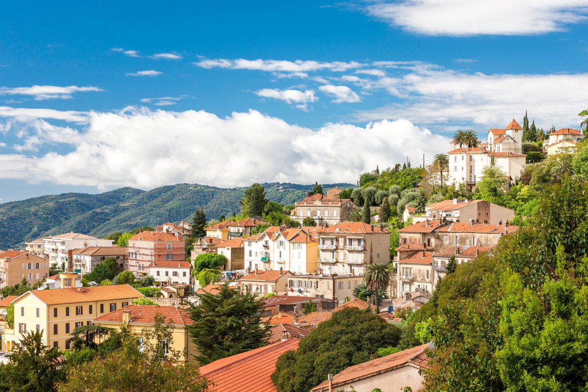lonelyplanetfr's tweet photo. La Route Napoléon relie Golfe-Juan à #Grenoble sur 314 km !🚗 

C'est l’un des plus beaux #roadtrips de #France et il fait parti de notre sélection des meilleures #expériences à vivre en 2027 ! 🤩

Découvrez tout sur cet itinéraire mythique ➡️ https://t.co/A7wjNjs9SY https://t.co/R7nHXGoSfC