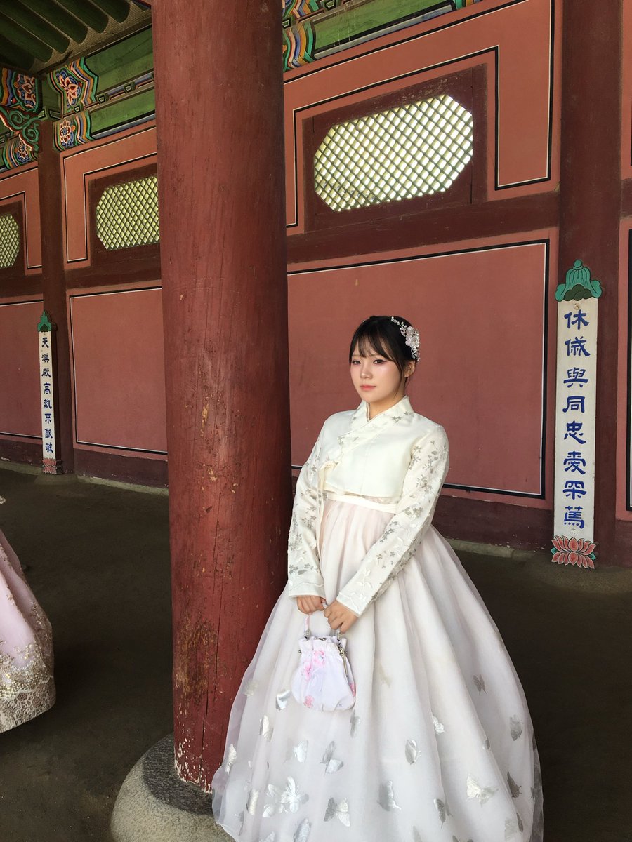 siyeon0923_'s tweet photo. ㅎㅂ ㅅㄱㅎ https://t.co/L4NF9dd4TC