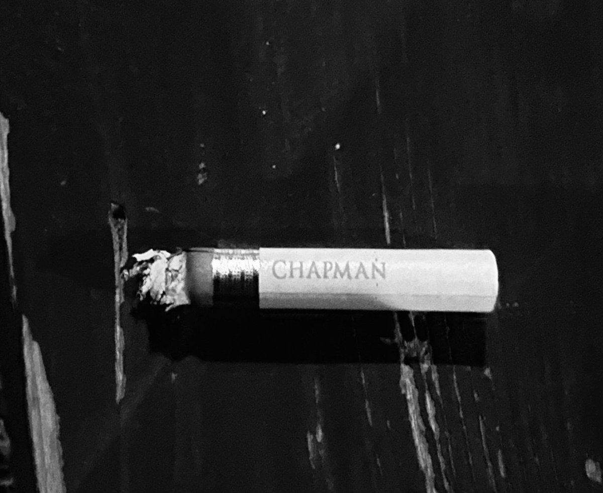 petitlivna's tweet photo. Надеюсь сдохну🚬😉 https://t.co/kcVuXIXTuA