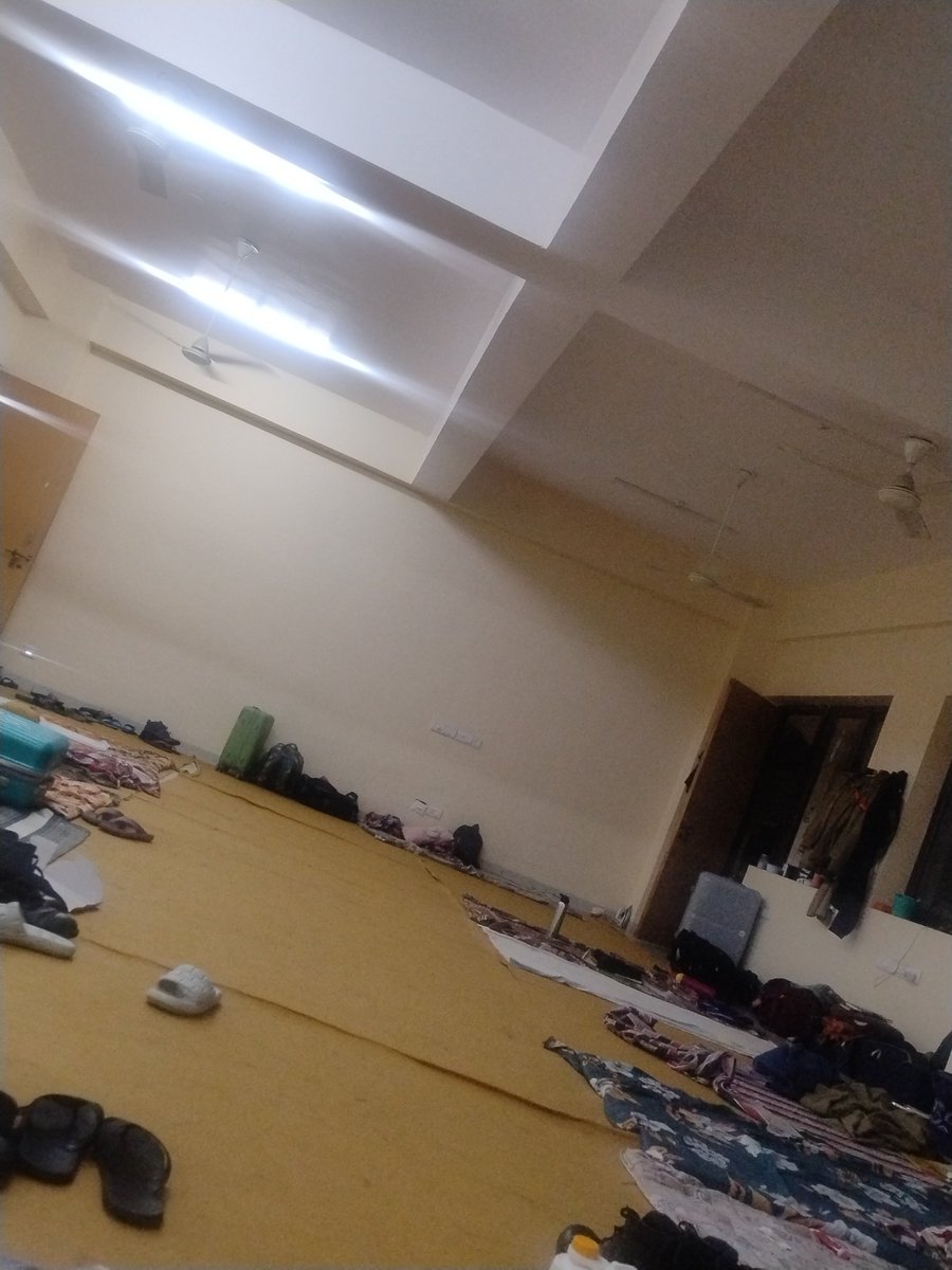 smilingidea's tweet photo. Ncc camp 7th day ....aaj ka din thk tha ...bss 2 din aur fir hum free ... https://t.co/H7HO4cZtrx