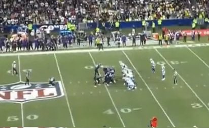NickHarrisFWST's tweet photo. Why have two guys playing off? They’re not running a fake here. Sell out for the block? https://t.co/e34YBXhZ5Z